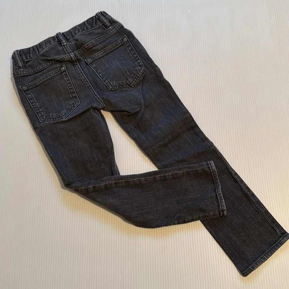 GAP kids 1969 gray skinny jeans.  Girls Size 6